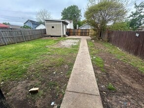 2315 Summit Ln in Dallas, TX - Foto de edificio - Building Photo