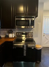 13951 Augustine Herman Hwy in Galena, MD - Foto de edificio - Building Photo