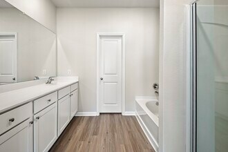 15695 Honey Cv Dr in Conroe, TX - Building Photo - Building Photo