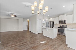 9416 Hunter Ln in Austin, TX - Building Photo