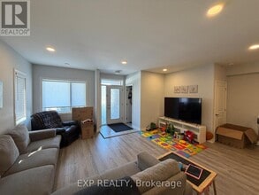 700 Lapland Private in Ottawa, ON - Building Photo - Building Photo