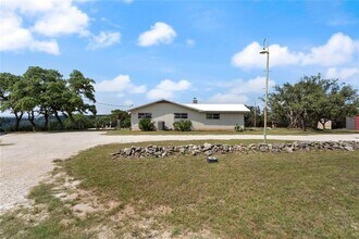 2351 Skyline Dr in Canyon Lake, TX - Building Photo - Building Photo