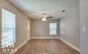 150 Venice St in San Antonio, TX - Foto de edificio - Building Photo