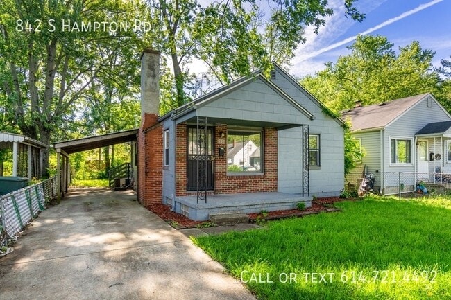 property at 842 S Hampton Rd