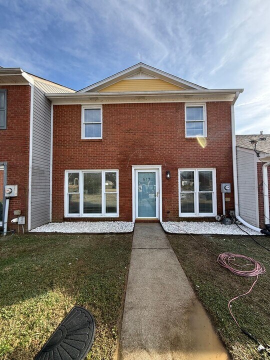 517 Aspen Way in Decatur, AL - Building Photo