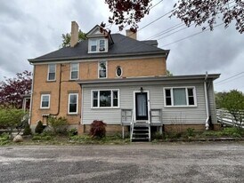 4024 Ewalt Rd in Gibsonia, PA - Building Photo