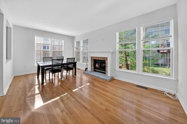 1700 Peach Blossom Ct in Bowie, MD - Building Photo - Building Photo