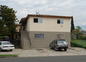 1956-1960 1/2 Julian Ave Apartments