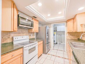 2186 Greenbriar Blvd in Clearwater, FL - Building Photo - Building Photo