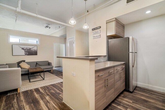 188 North St, Unit 62 in Boston, MA - Building Photo - Building Photo