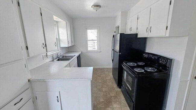 105 Morning Glory St SW in Grand Rapids, MI - Building Photo - Building Photo