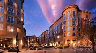 4300 Sharon Rd in Charlotte, NC - Building Photo