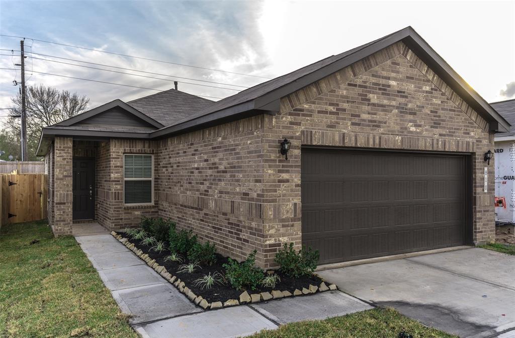 810 Redinger Ridge Dr in Huffman, TX - Building Photo