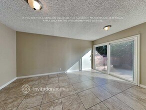 15040 Valerio St in Los Angeles, CA - Building Photo - Building Photo