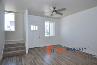 14927 S Thunder Horse Ln in Bluffdale, UT - Building Photo - Building Photo