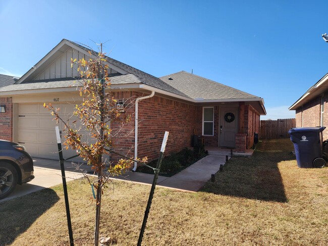 property at 4617 Emerald Knoll Rd