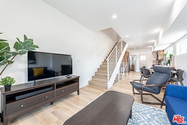 5637 Klump Ave, Unit Front unit