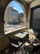 1070 Beacon St, Unit 3A in Brookline, MA - Building Photo - Building Photo