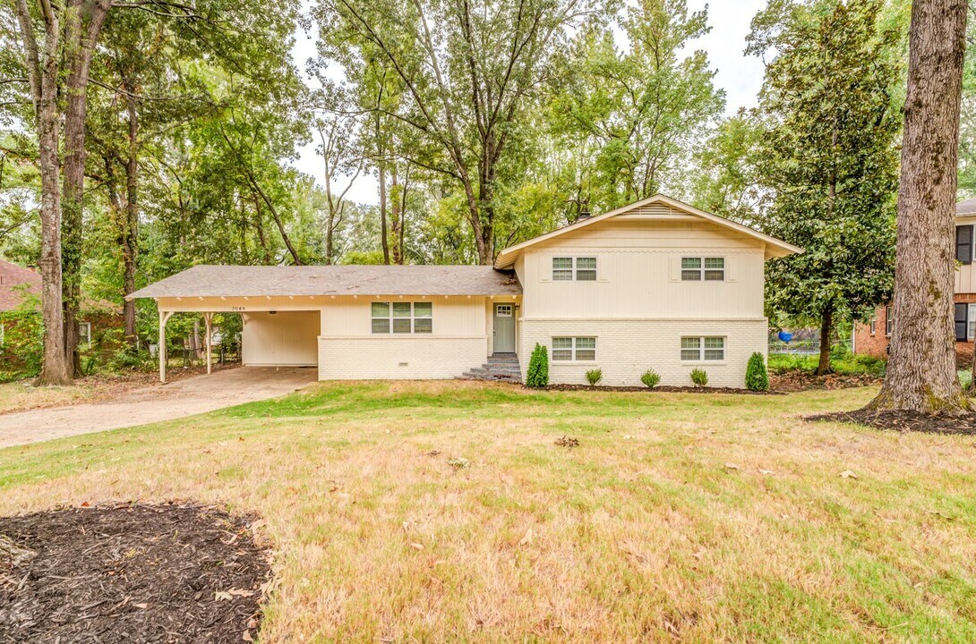 3049 Kirkcaldy Rd in Memphis, TN - Building Photo