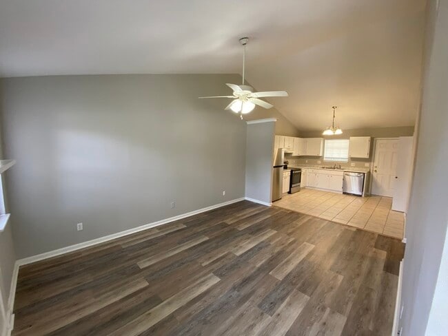 4112 Bridge Ct in Winterville, NC - Building Photo - Building Photo