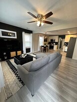 2500 Emil Ave in Louisville, KY - Building Photo