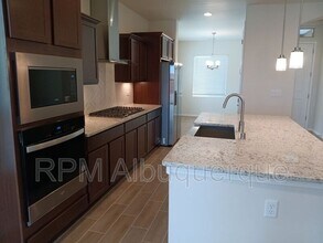 2327 Berkeley Ave NE in Rio Rancho, NM - Building Photo - Building Photo