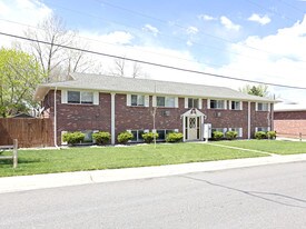 5381 Delaware in Littleton, CO - Building Photo