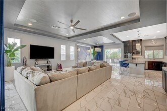 3943 Reyes Ave in Las Vegas, NV - Building Photo - Building Photo