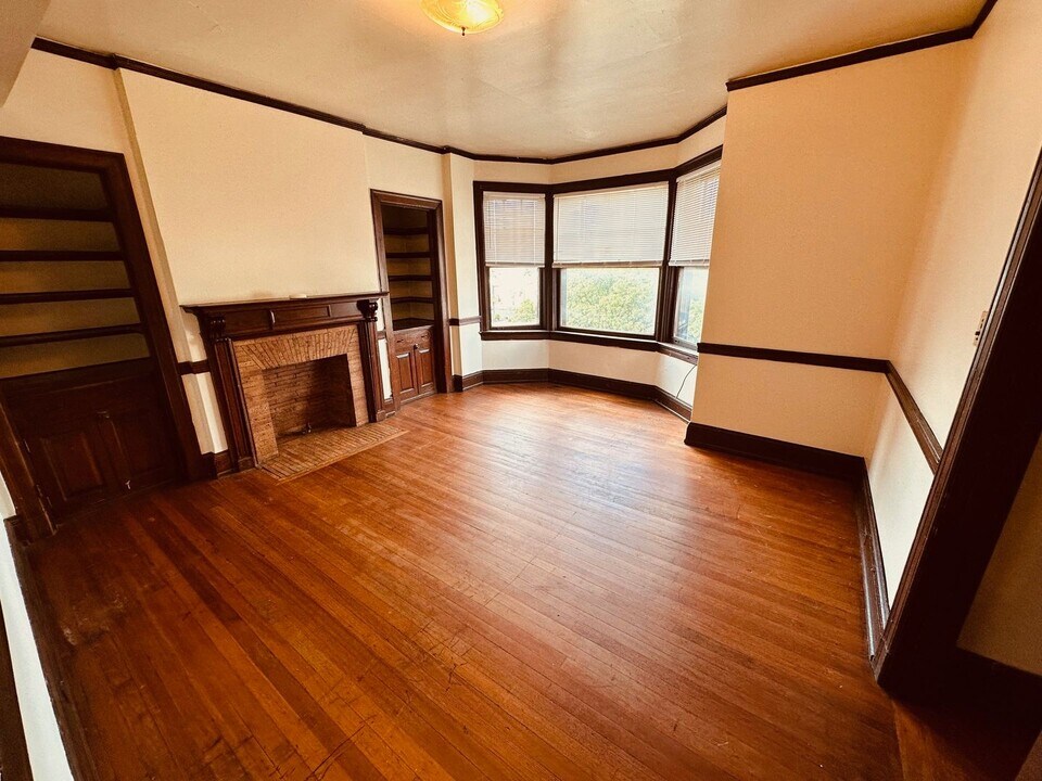 10 E Princess St in York, PA - Building Photo