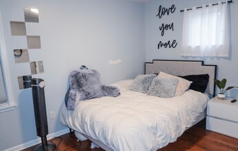 122 Shepard Ave, Unit 1 in Kenmore, NY - Foto de edificio - Building Photo