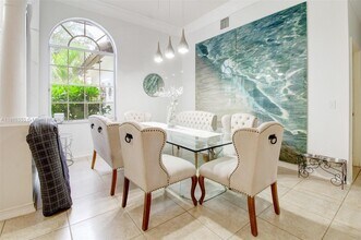 6041 Superior Blvd in Davie, FL - Foto de edificio - Building Photo