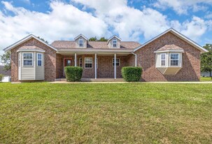 125 Ridgeview Dr in St. Robert, MO - Building Photo