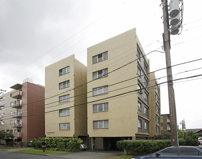 Hale Pomare in Honolulu, HI - Building Photo - Building Photo