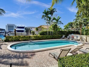 1600 SE 15th St, Unit 400 in Fort Lauderdale, FL - Foto de edificio - Building Photo