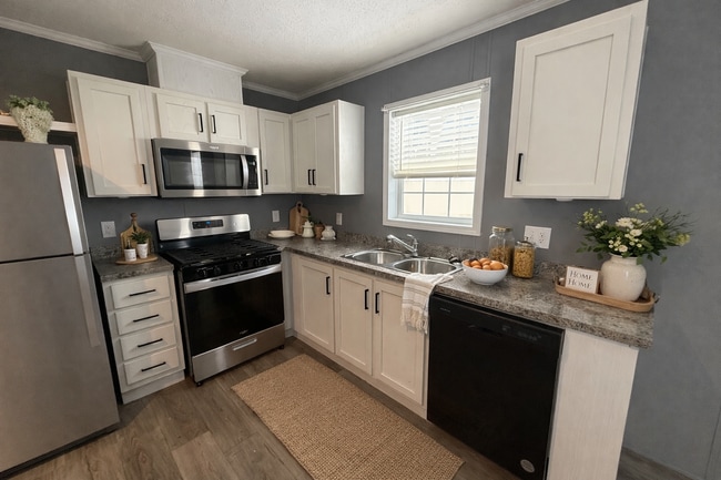 79 Third St. Unit 79 in Dearborn Heights, MI - Building Photo - Building Photo