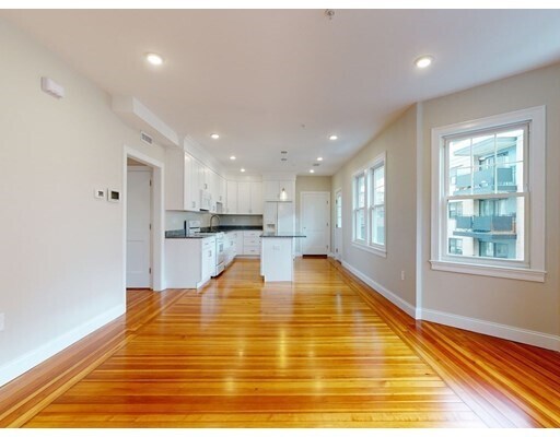 27 Leicester St, Unit #1 in Boston, MA - Foto de edificio - Building Photo