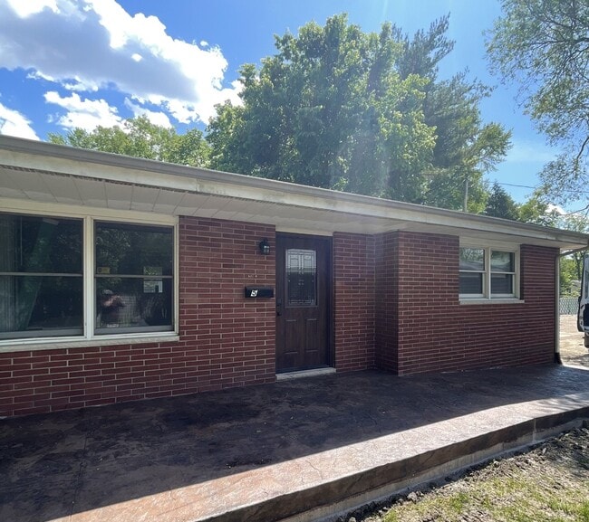 property at 6 Suburban Ct