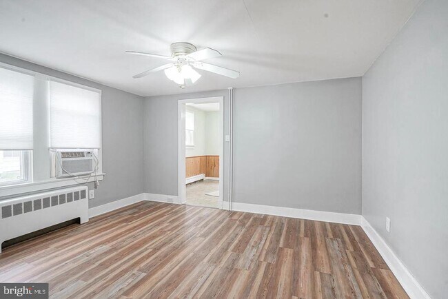 89 Main St in Bridgeport, NJ - Building Photo - Building Photo