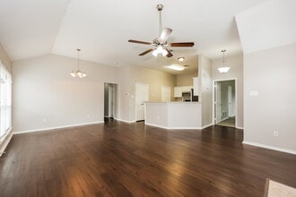 2525 Spring Rain Dr in Mesquite, TX - Building Photo - Building Photo