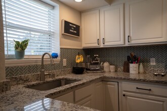 541 W Hancock St in Lakeland, FL - Foto de edificio - Building Photo