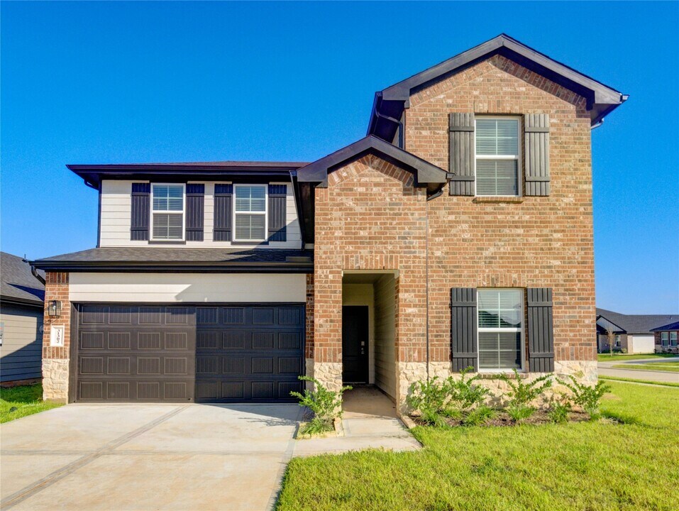 31302 Heddington Ln in Fulshear, TX - Building Photo