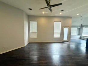1126 Holly Dr in Carrollton, TX - Building Photo - Building Photo