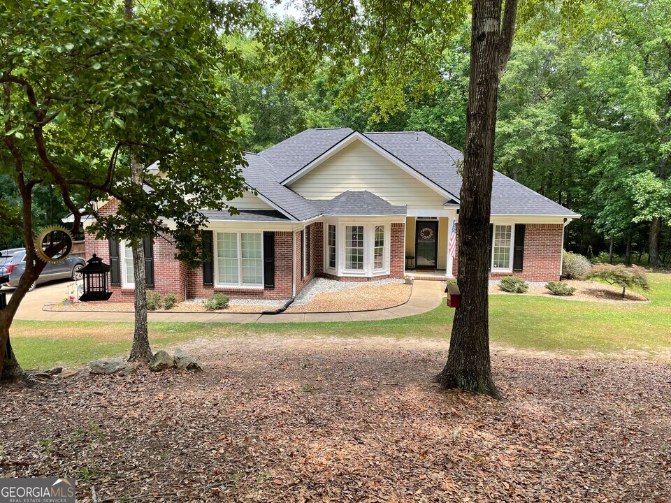 453 Saddlebrook Trail in Ellerslie, GA - Building Photo