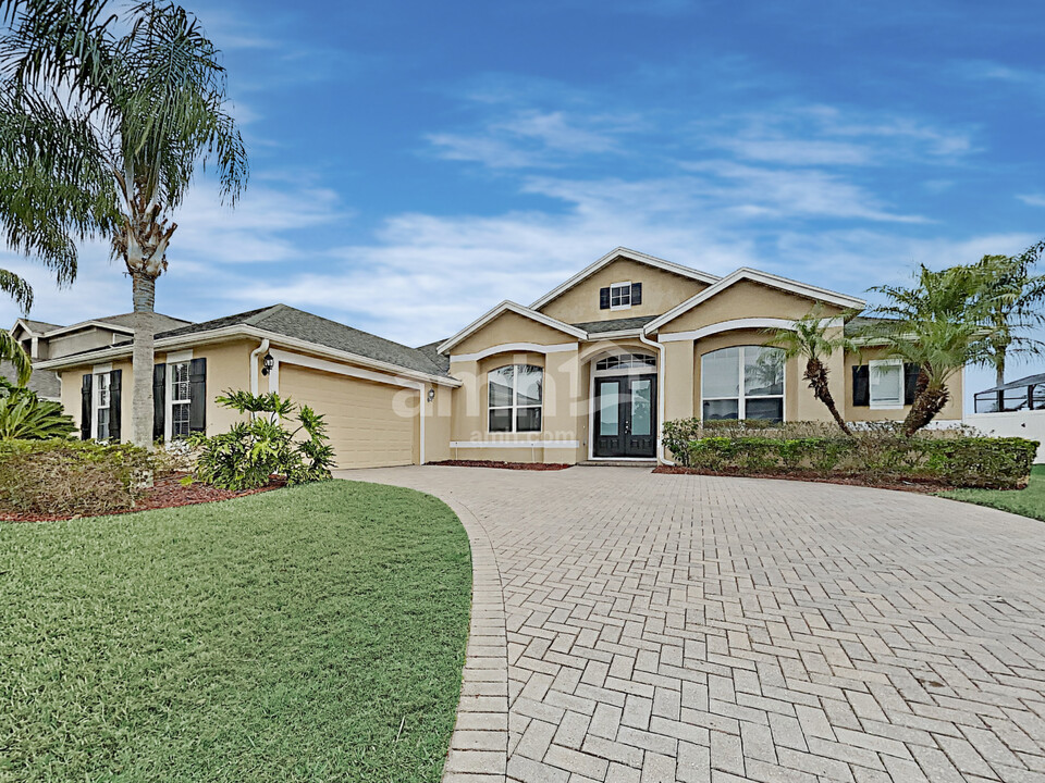 444 Duff Dr in Winter Garden, FL - Building Photo