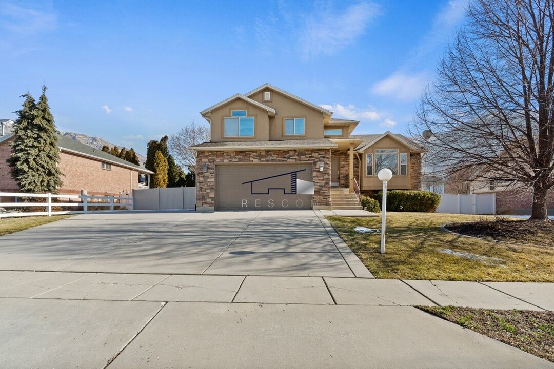 2368 N 650 E in North Ogden, UT - Building Photo