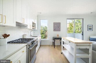 1317 11th St NW in Washington, DC - Building Photo - Building Photo