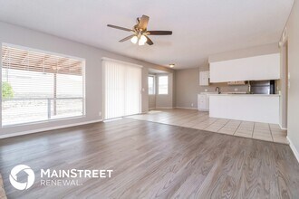 10003 N 87th Dr in Peoria, AZ - Building Photo - Building Photo