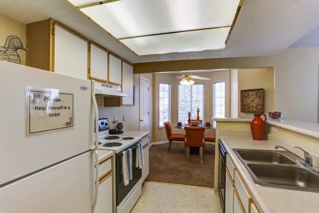 Sterling Pointe Apartments