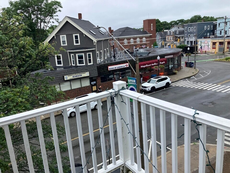 1109 Broadway in Somerville, MA - Building Photo
