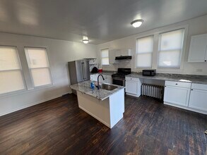 811 N Harlem Ave in Oak Park, IL - Building Photo - Building Photo